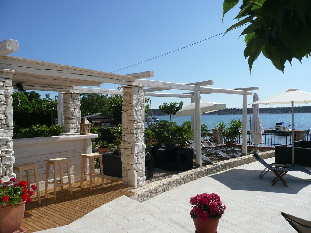 Apartments Villa Papalina 2 Ραμπ Εξωτερικό φωτογραφία